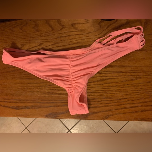 Body Glove Cheeky Bikini Bottoms - Picture 2 of 3